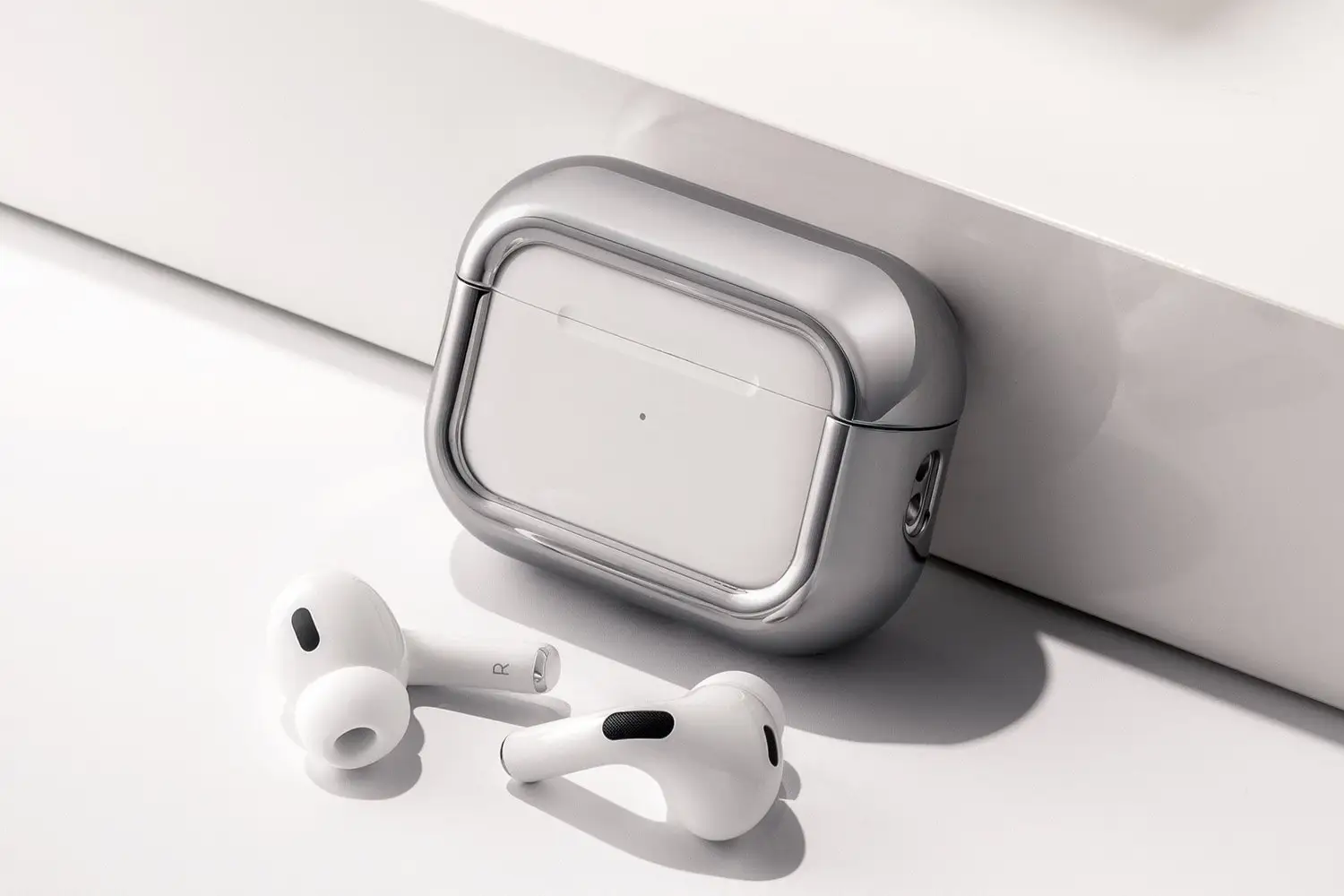 オランダ発Arc Pulse、革新的なミニマルデザインのAirPods Pro用アルミバンパーケース発売